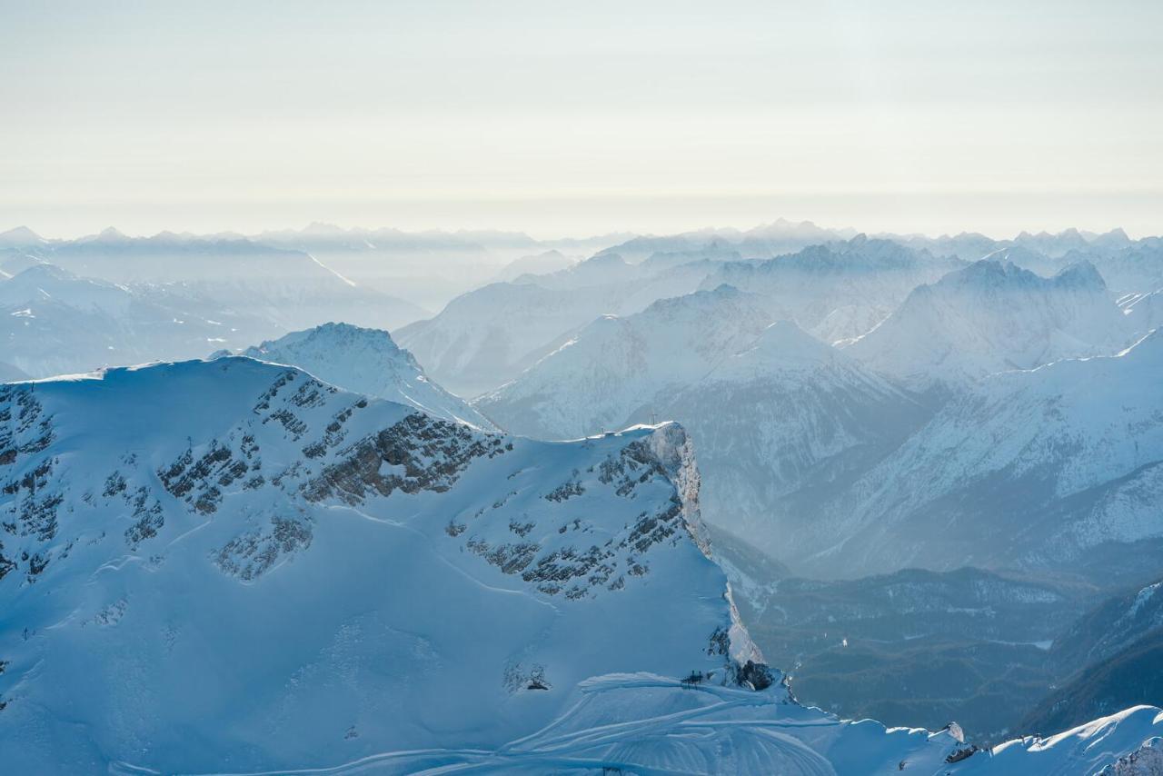 Aja Garmisch-Partenkirchen Exteriör bild
