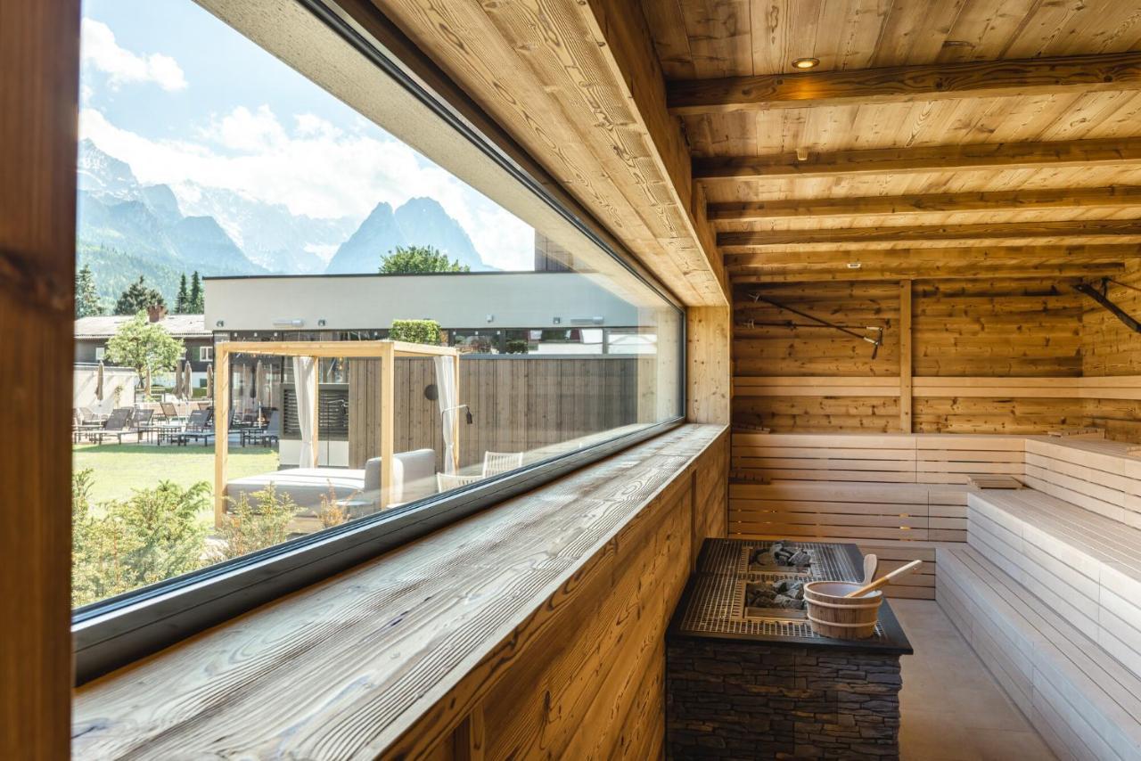 Aja Garmisch-Partenkirchen Exteriör bild