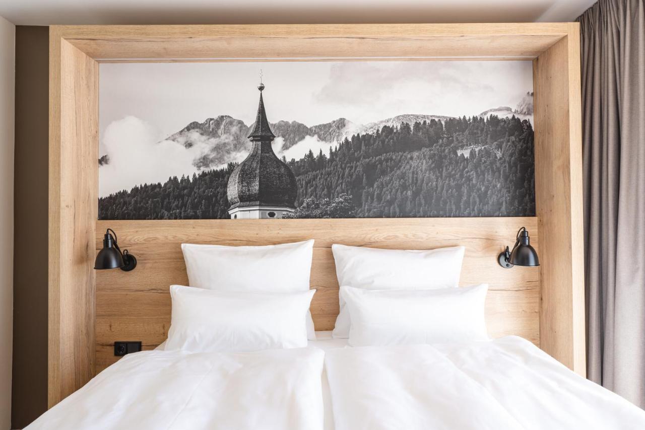 Aja Garmisch-Partenkirchen Exteriör bild